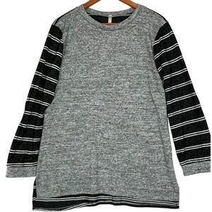 Acting Pro Long-Sleeve Gray Shirt With Stripes and Elbow Patches Women's Size XL